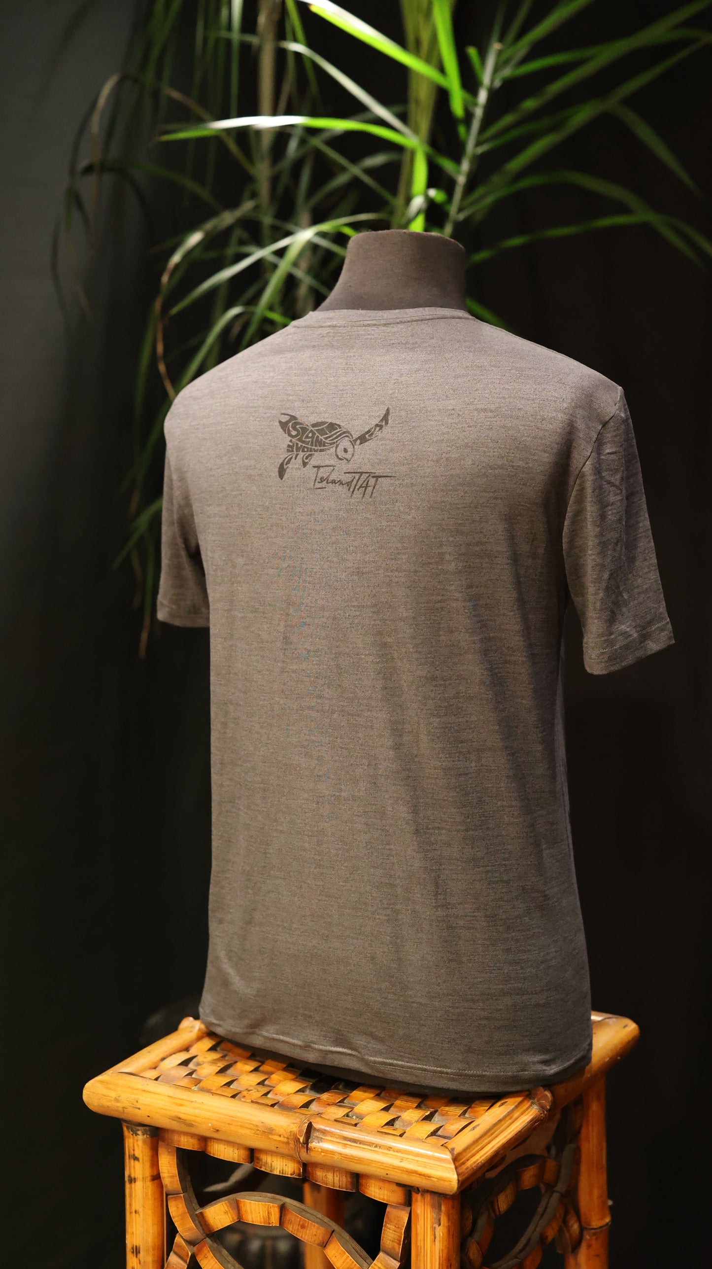 Ikaika helmet tshirt